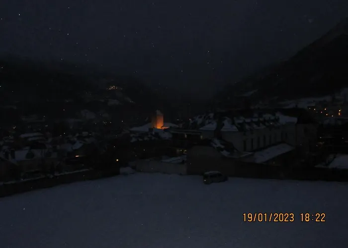 Апартаменты Cerisema Pyrenees Zenith Люс-Сен-Совёр