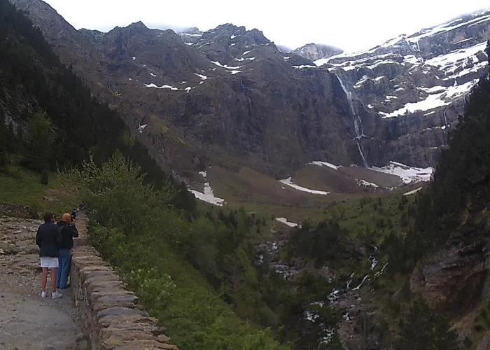 Апартаменты Cerisema Pyrenees Zenith Люс-Сен-Совёр